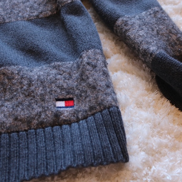 Tommy Hilfiger striped sweater - Picture 2 of 3